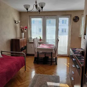 apt-apartament-zlota-67.warsawhotelspoland.com/