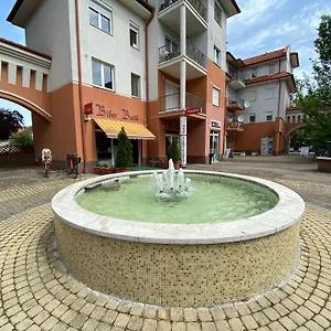 foglaljon itt